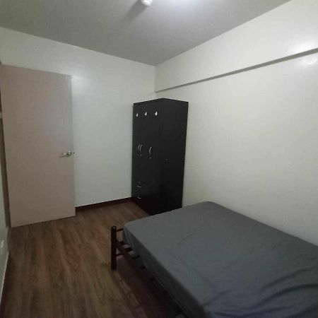 Acacia Estates Taguig Aparthotel Манила Екстериор снимка