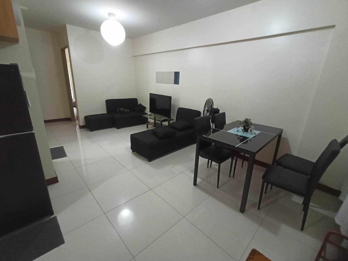Acacia Estates Taguig Aparthotel Манила Екстериор снимка